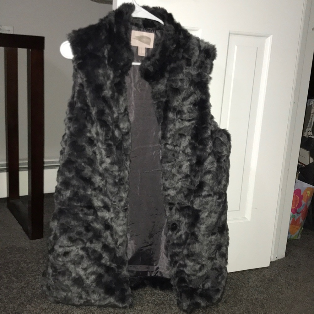 Fur vest